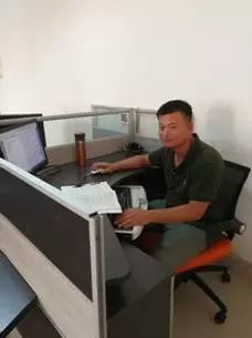 共克時艱 學院開通投融資及法律咨詢服務，為師生發展保駕護航
